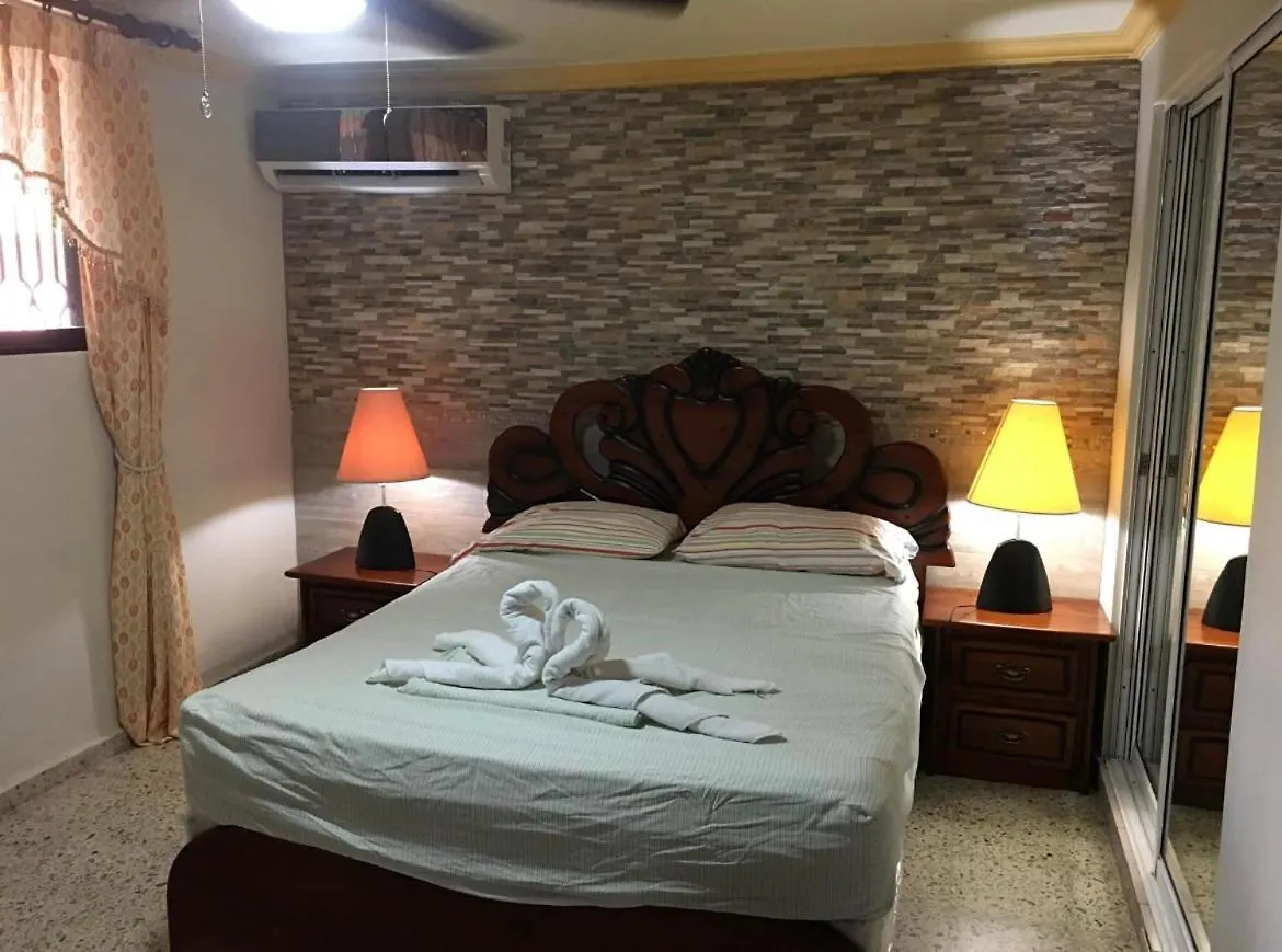 Guest-House Aparte-Hotel La Francia Szálloda